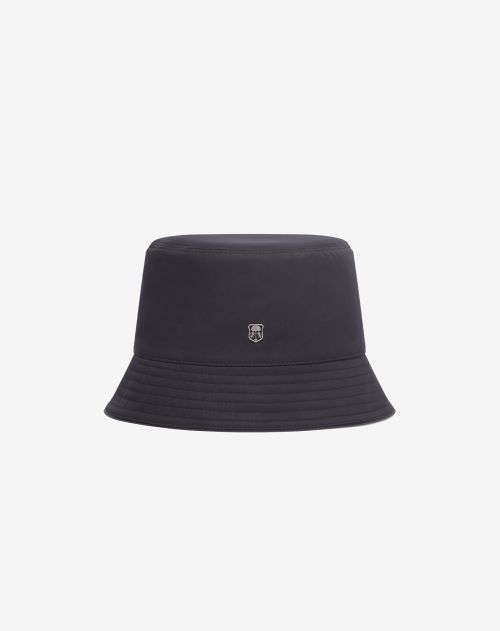 Black/white reversible nylon bucket hat