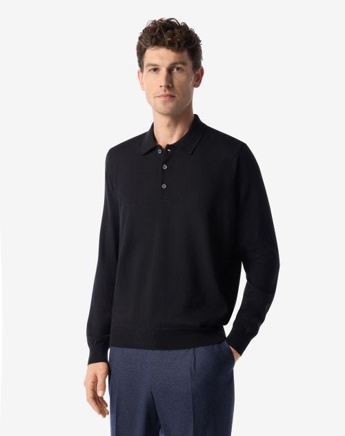 Zwart poloshirt met knopen van extrafijne merinowol